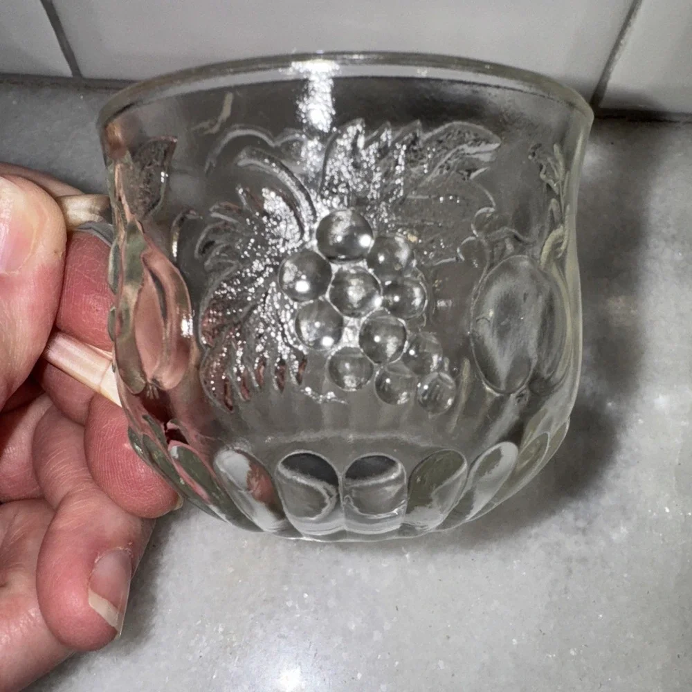 Vintage JEANETTE GLASS‎ Della Robbia Fruit Design Punch Cups Set Of 2 OLA51